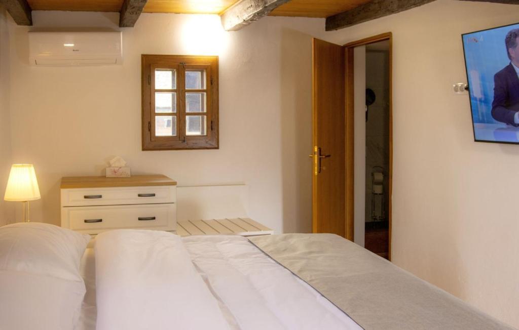Villa 77 By Villas Guide Σίσακ Εξωτερικό φωτογραφία